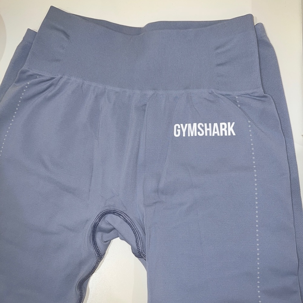 SOLD Gymshark breeze lightweight seamless leggings